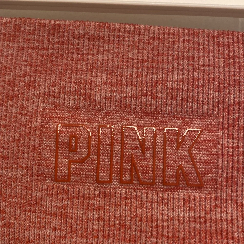Brand New Pink Victoria’s Secret Seamless Leggings…size M - Picture 3 of 5